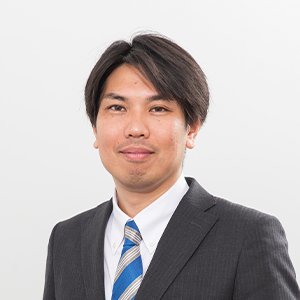 エグゼクティブパートナー<br>沖縄支社長｜屋嘉比 要