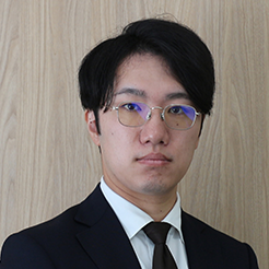星野 卓也