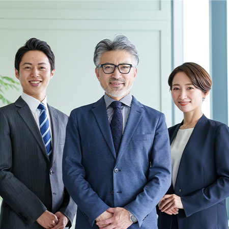 オーナー企業の意思決定構造を解説：トップダウン経営の課題と成功させるポイント